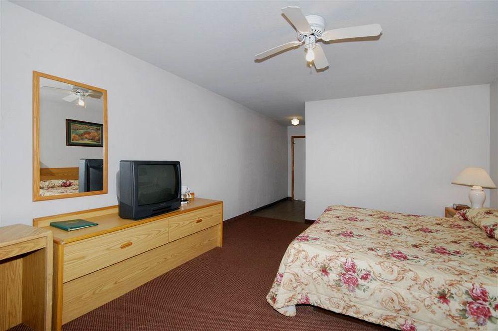Oak Hill Inn And Suites Tahlequah Екстериор снимка