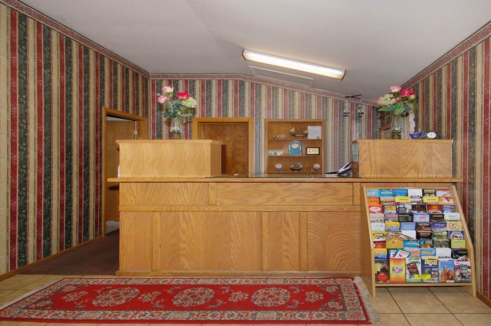 Oak Hill Inn And Suites Tahlequah Екстериор снимка